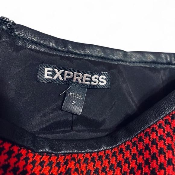 Express Red and Black Pencil Skirt - Picture 2 of 2